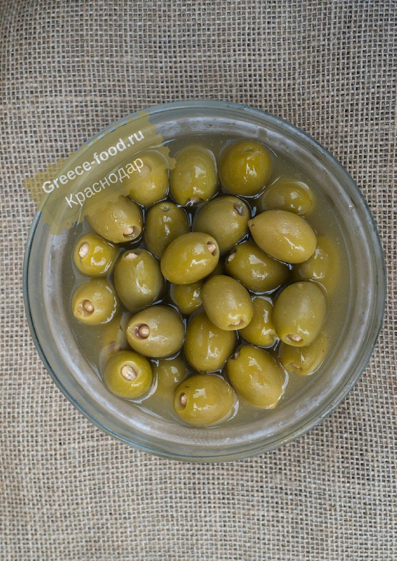 Зеленые оливки фаршированные миндалем, 1кг